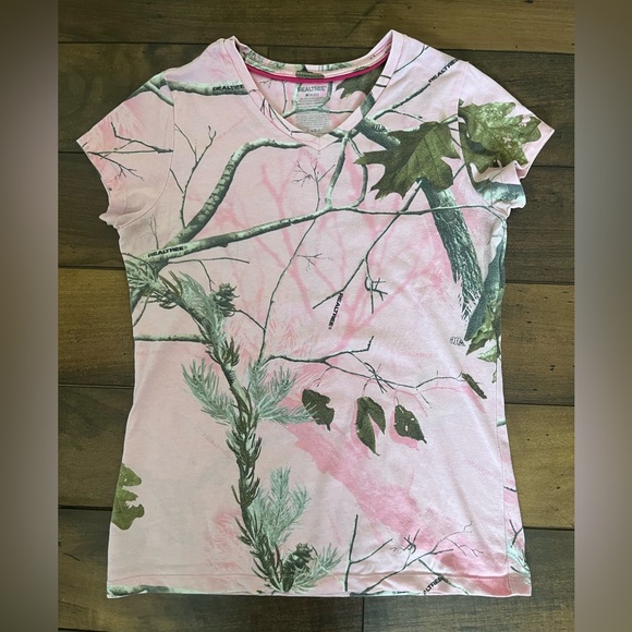 Cute Pink Camouflage Realtree T Shirt - Picture 2 of 7